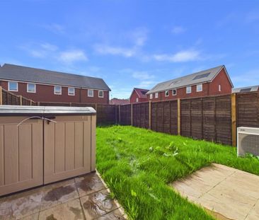 2 BED House To rent - Photo 1