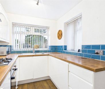 3 bedroom semi-detached house to rent - Photo 6