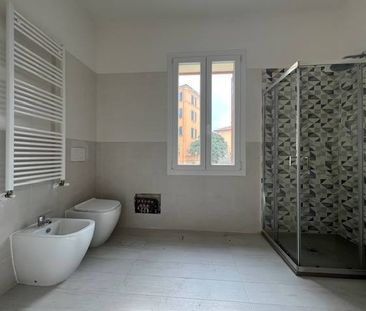 Ampio quadrilocale ristrutturato in zona Massarenti - Photo 2