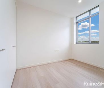 2 Bedroom Apartment + MPR room and 2 car spaces - Photo 4