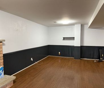 For Lease - 252 Osmond Crescent Unit# Walk Out Basement Apt, Newmar... - Photo 4