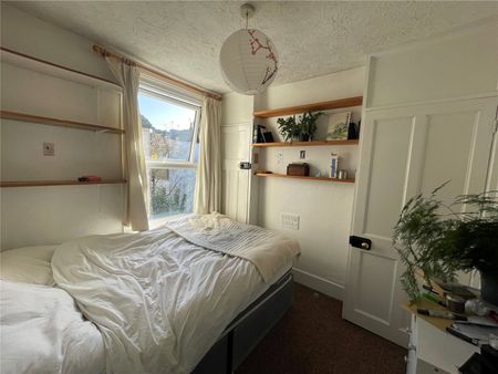 2 bedroom property to rent - Photo 4