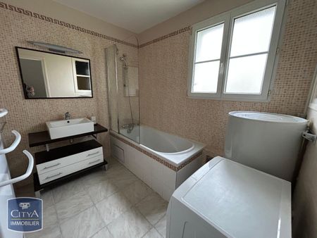 Location Appartement 2 pièces 50m² BEAUVAIS 60000 - Photo 3