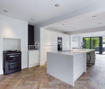 3 bedroom semi-detached house to rent - Photo 4