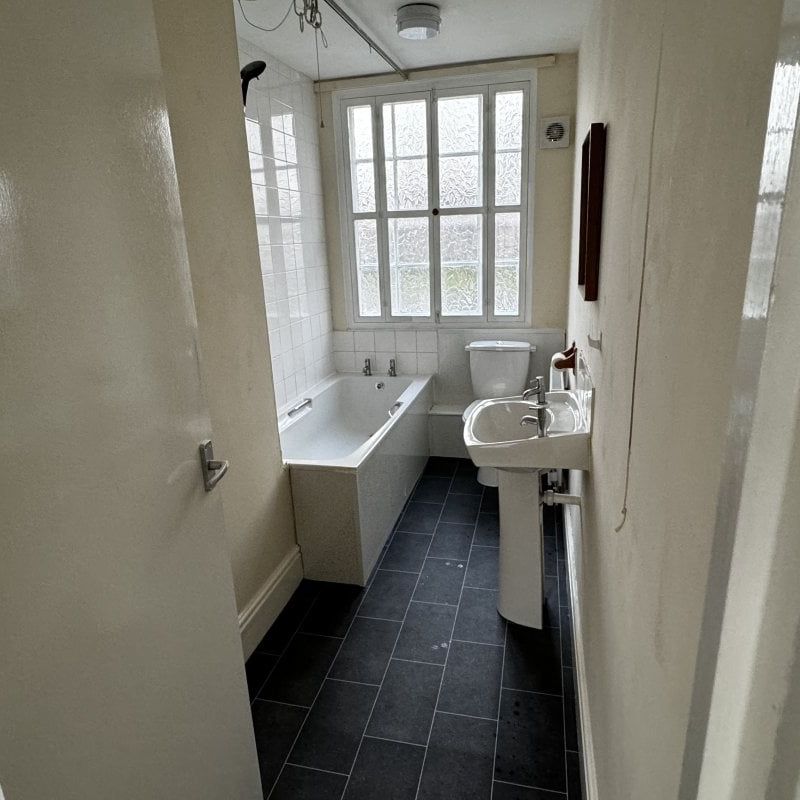 Manning Court - Photo 1