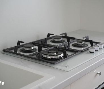 APARTAMENT 3 CAMERE DECOMANDAT MOBILAT, BLOC NOU, LUX - Photo 1