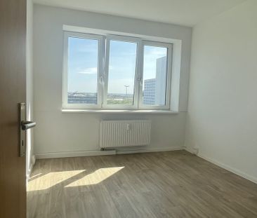 Zentrale 3 Raum Wohnung mit Balkon - Photo 1