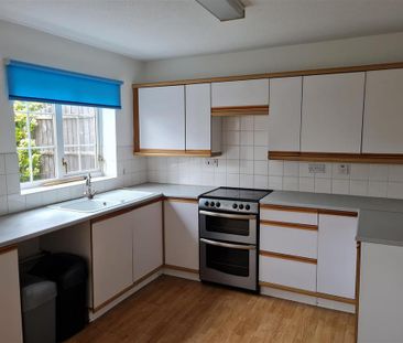 2 bedroom terraced house to rent - Photo 5