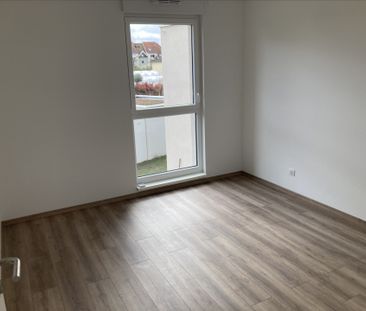 Location Appartement 3 pièces 68m² - Photo 2