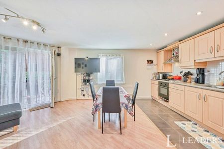 2 bedroom apartment to rent Mallard Court, John Dyde Close, Bishops Stortford, CM23 - Photo 5