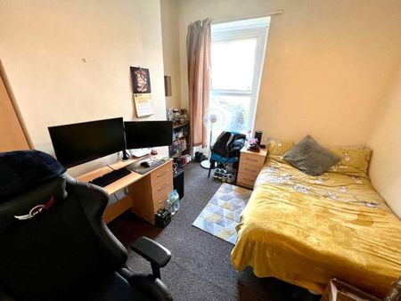 5 bedroom terraced house to rent - Photo 5