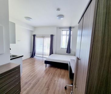 Studio to rent - Photo 4