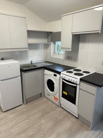 Studio Flat, Victoria Road, NW4 - Photo 5