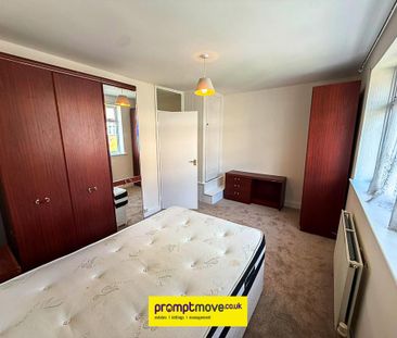 2 bedroom end of terrace house to rent - Photo 6