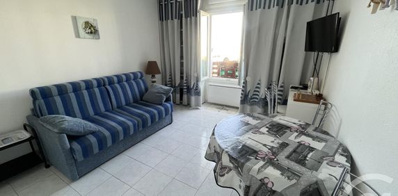 Location Appartement 1 pièce 21m² DONVILLE LES BAINS 50350 - Photo 2