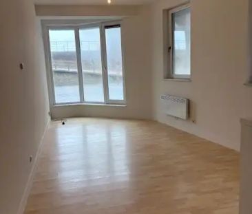 Ongemeubeld gelijkvloers appartement met 2 slaapkamers, vlak aan zee - Foto 1