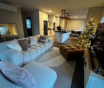 Cozy 3 bedrooms 2 bathroom house - Photo 2