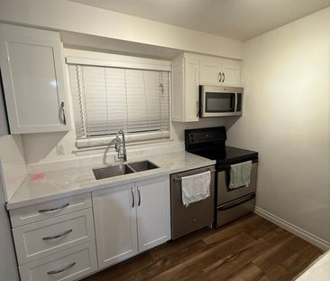 For Lease - 24 Medley Lane, Ajax, Ontario - Photo 2