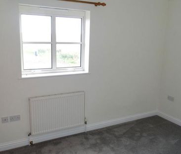 3 bedroom terraced house to rent - Photo 6