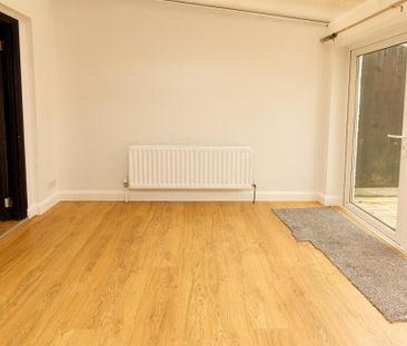 17 Henderson Avenue, Conlig, Bangor, BT23 7PW - Photo 1