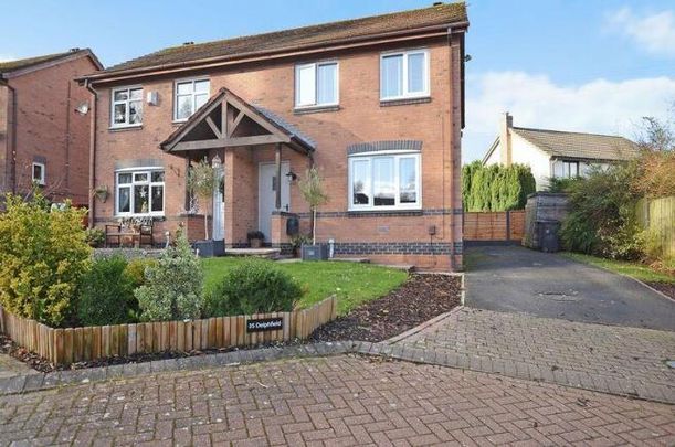 3 bedroom semi-detached house to rent - Photo 1