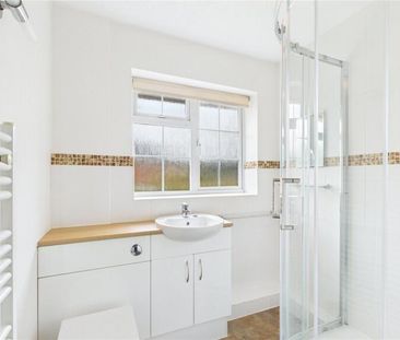 3 bedroom terraced house to rent - Photo 6