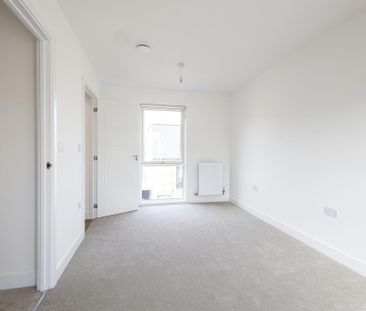 4 bedroom terraced house to rent - Photo 2