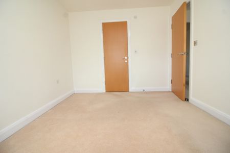 3 Bedroom Town House - Photo 5