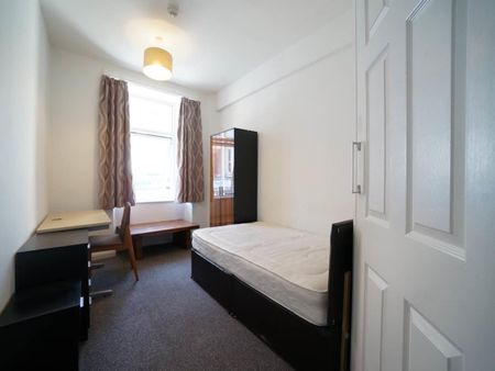 10A Holyhead Road - Photo 2