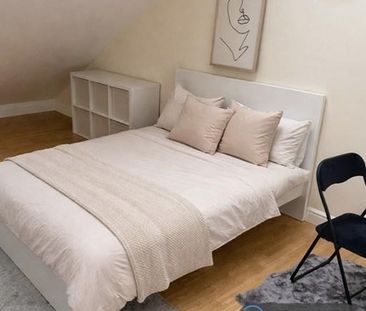 1 bedroom in a flat share to rent - Photo 6