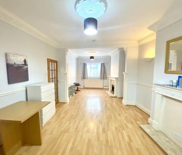 3 bedroom House To Let - Photo 1