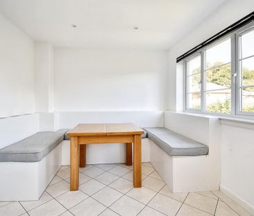 4 bedroom terraced house to rent - Photo 6