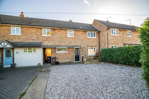 Available unfurnished from 17/10/2025 - Photo 1
