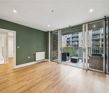 Excellent two-bedroom, two-bathroom flat within Wimbledon Grounds, ... - Photo 1