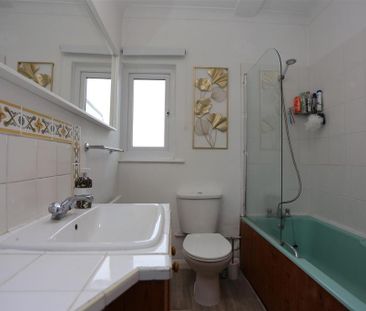 2 bedroom bungalow to rent - Photo 3