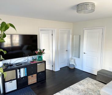 For Lease - 280 Oxford Street Unit# Main, Richmond Hill, Ontario - Photo 2