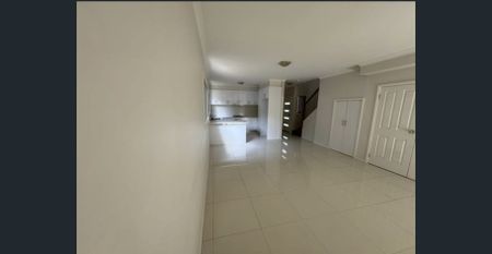 Townhouse Living - Photo 3