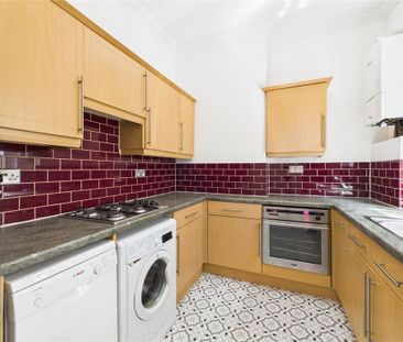 3 bedroom end of terrace house to rent - Photo 5