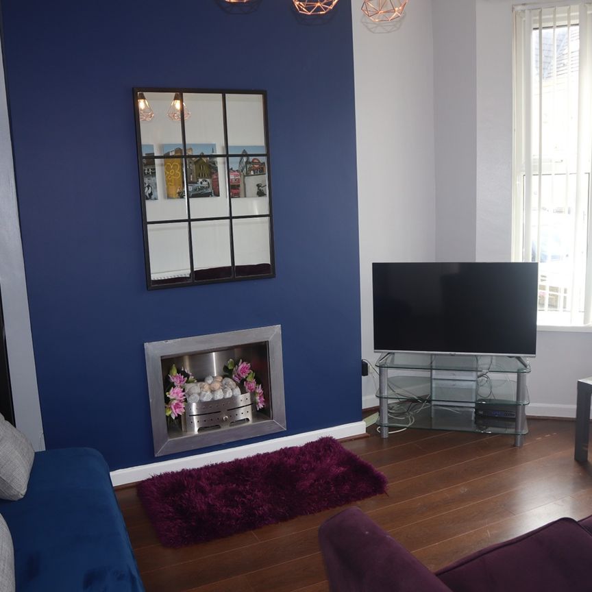 4 Bed Terraced House, Jubilee Drive, L7 - Photo 1