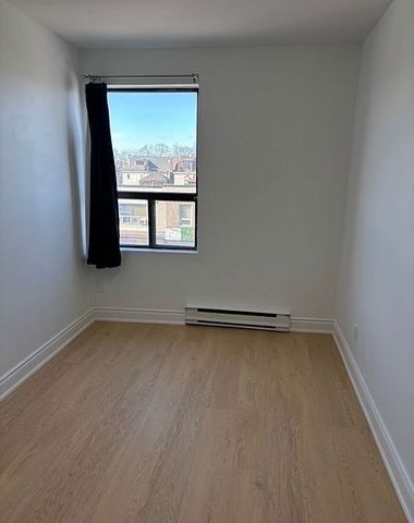 For Lease - 909A Danforth Avenue, Toronto, Ontario - Photo 4