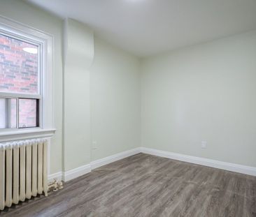 For Lease - 135 Jane Street Unit# 1, Toronto, Ontario - Photo 1