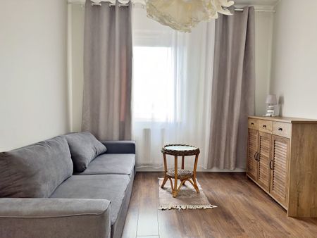 3 pokojowe mieszkanie w centrum, blok z windą - Zdjęcie 3
