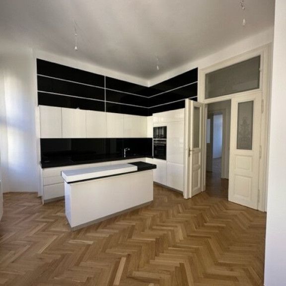 Traum Wohnung für sportliche - 4 Zimmer - 3 Stock - Photo 1