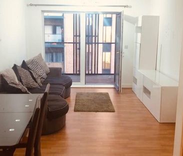 1 bedroom flat to rent - Photo 2