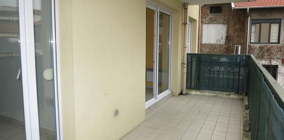 Villeurbanne : Au calme sur cour T2 avec balcon - Photo 2