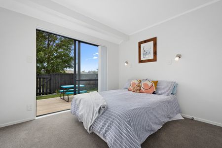 Comfortable Family home in Papamoa - Papamoa - Photo 3