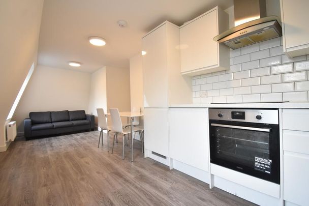 2 bedroom flat to rent - Photo 1