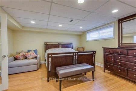 For Lease - 79 Alamosa Drive, Toronto, Ontario - Photo 4