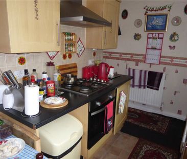 Sandhall Green, Pellon, Halifax, HX2 - Photo 3