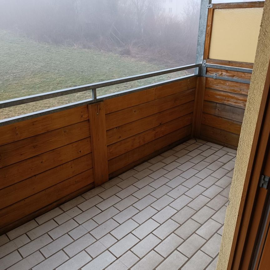 Mürzzuschlag. Großzügige Wohnung mit Balkon für eine liebe Familie - Photo 1